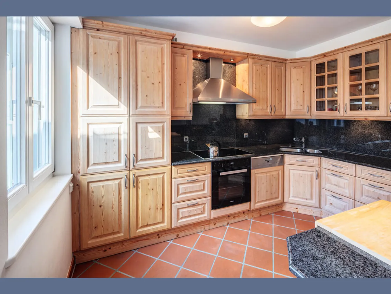 2 Zimmer Wohnung mit 100 m² in München – Bild 8