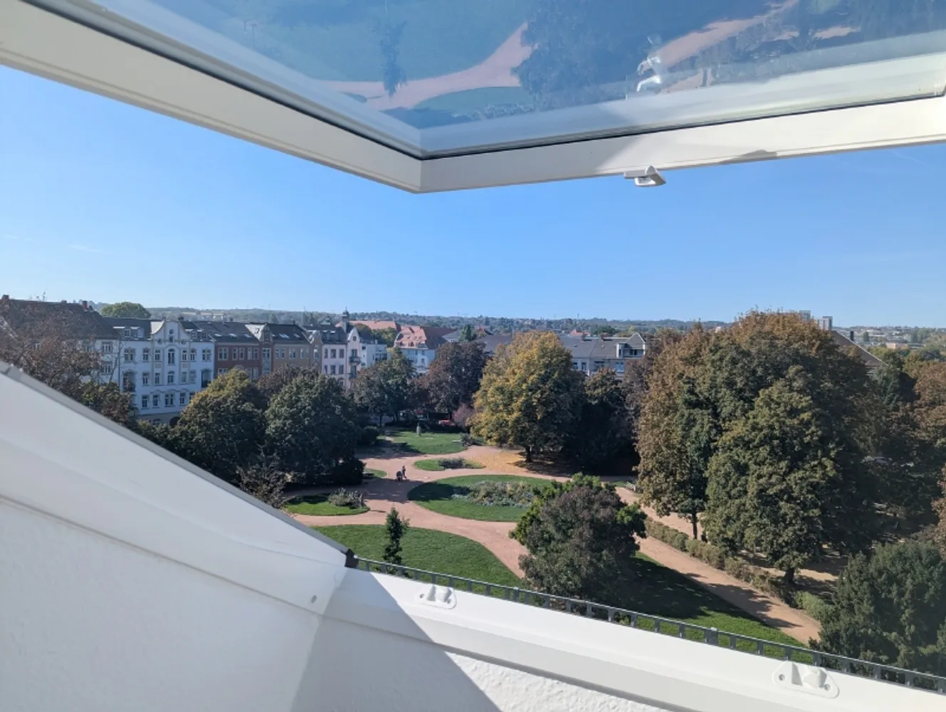 2 Zimmer Wohnung mit 60 m² in Dresden – Bild 1