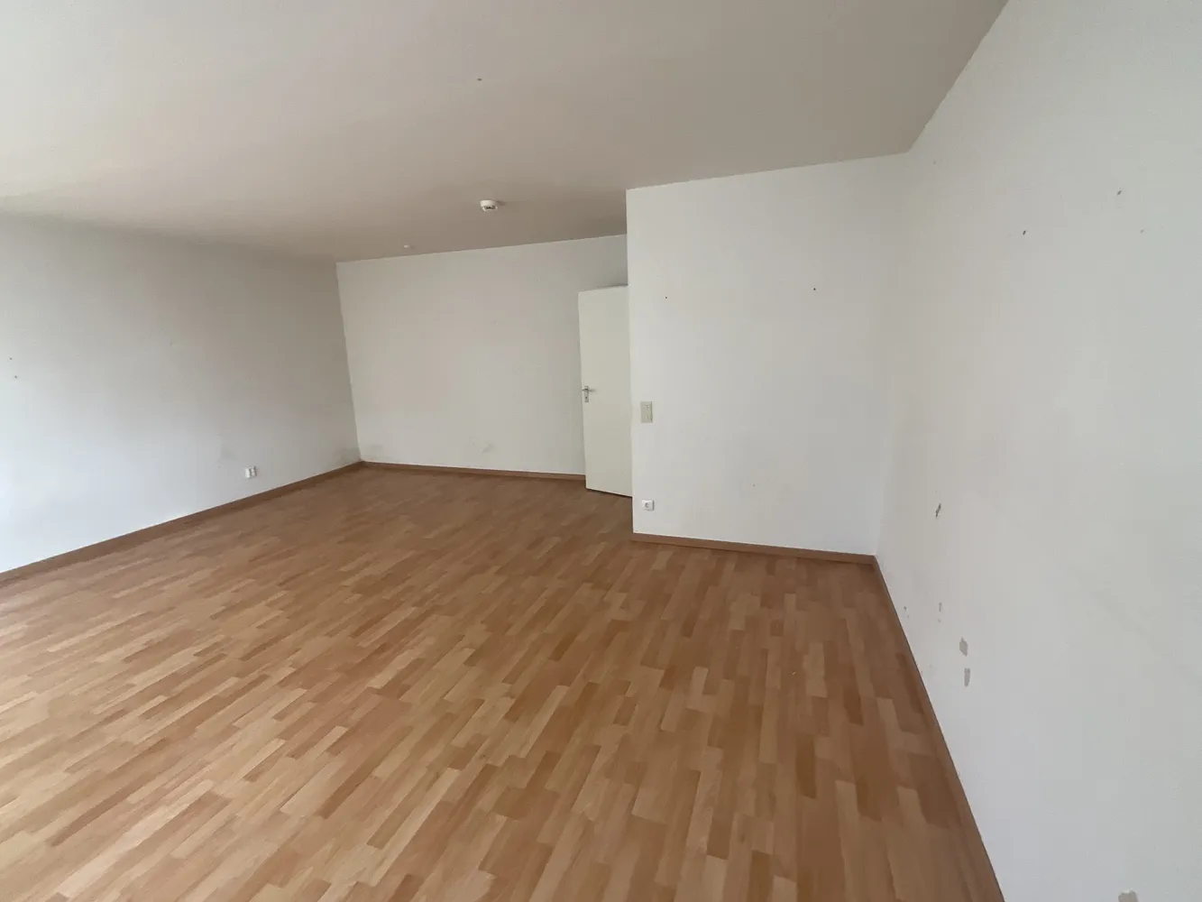 2 Zimmer Wohnung mit 66 m² in Krefeld – Bild 2