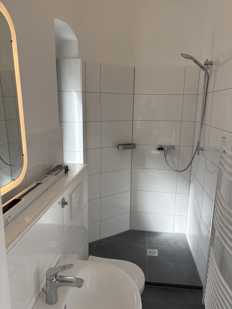 1 Zimmer Wohnung mit 28 m² in Düsseldorf – Bild 2