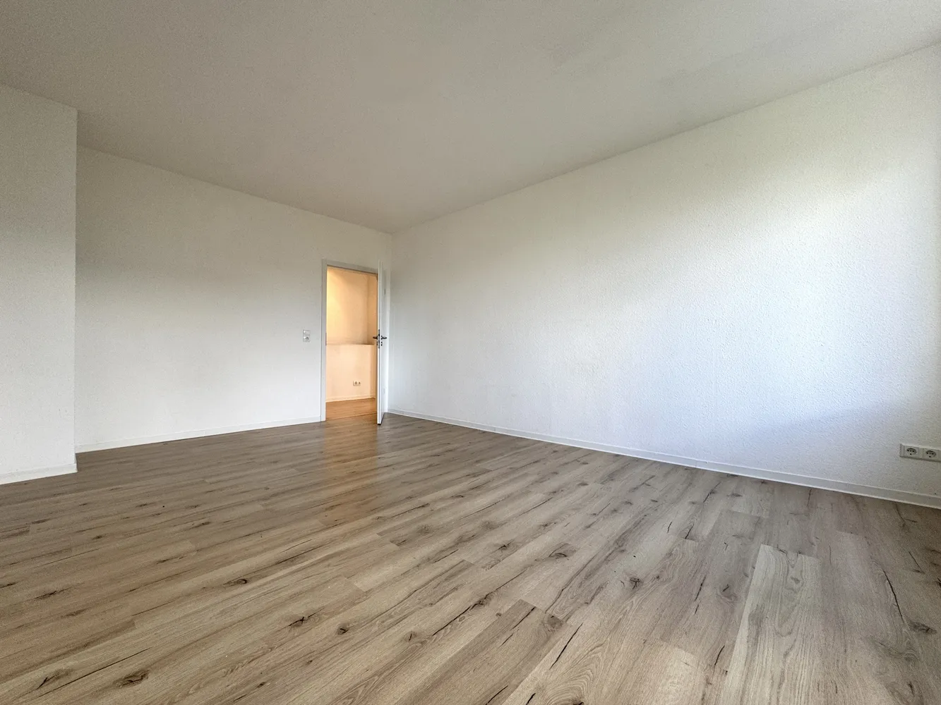 4 Zimmer Wohnung mit 103 m² in Chemnitz – Bild 3