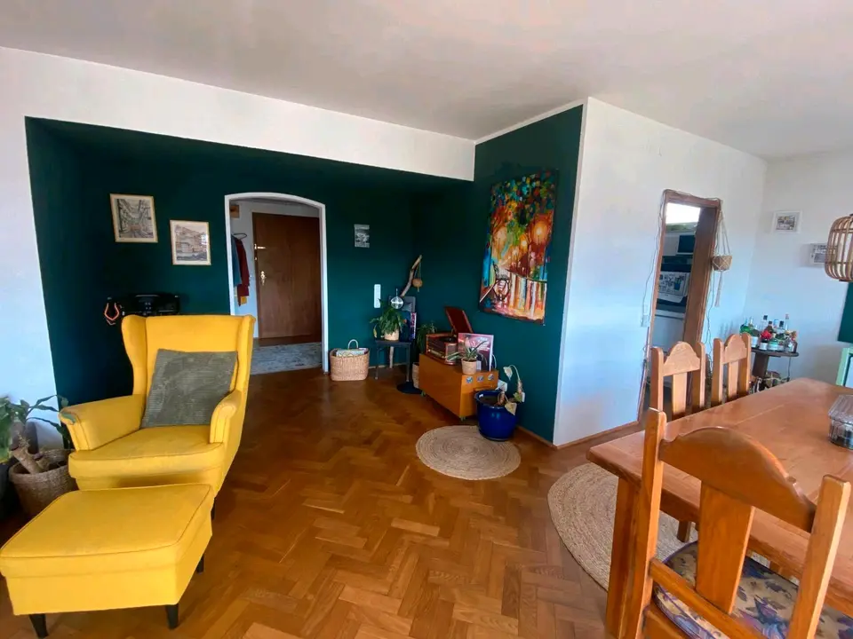 3 Zimmer Wohnung mit 105 m² in Saarbrücken – Bild 1