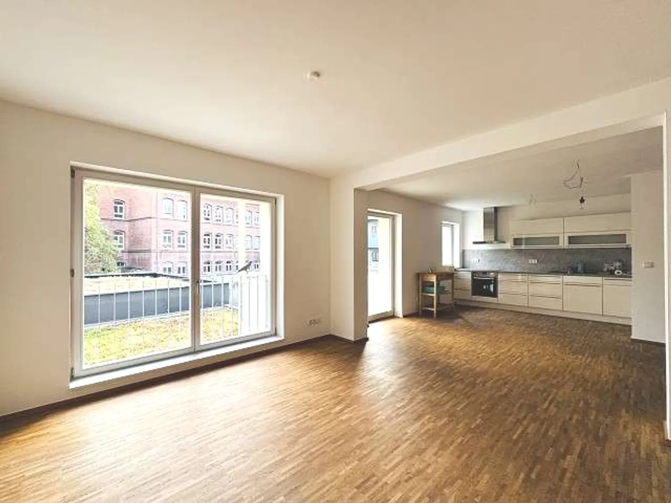 3 Zimmer Wohnung mit 100 m² in Erfurt – Bild 2