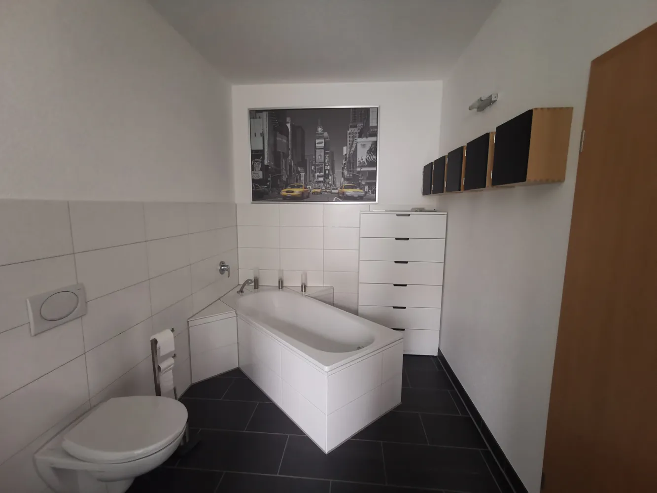 2 Zimmer Wohnung mit 121 m² in Neu-Ulm – Bild 1