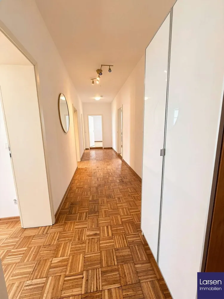 1 room apartment with 25 m² in Regensburg – Photo 2