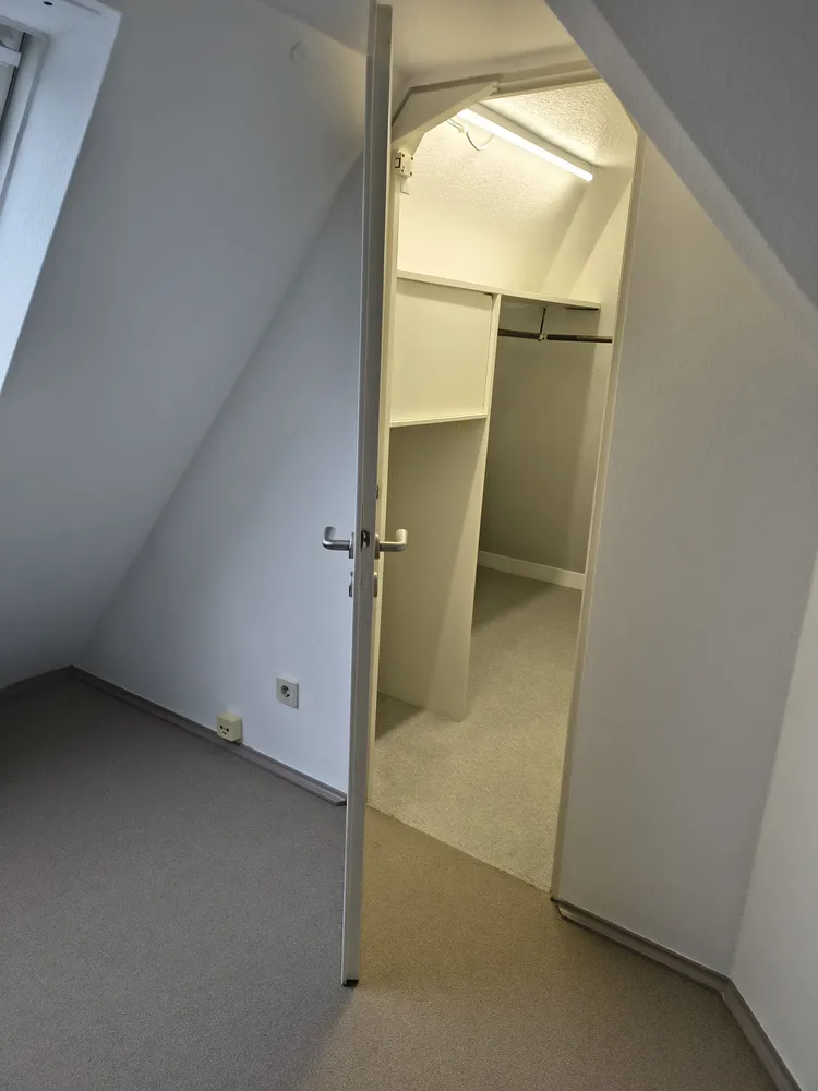 2 Zimmer Wohnung mit 65 m² in Köln – Bild 11