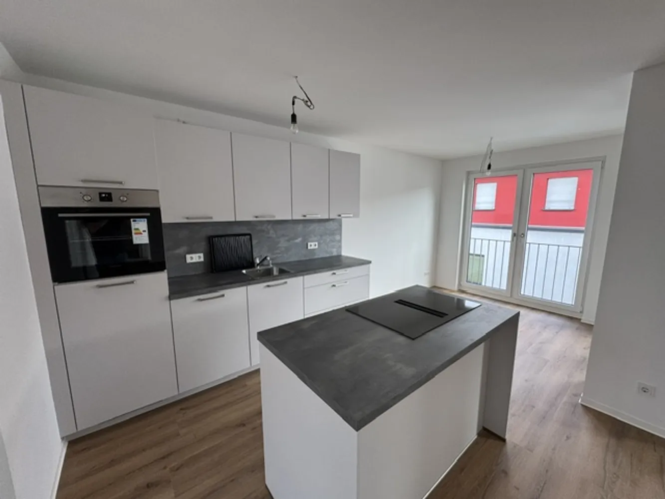 3 Zimmer Wohnung mit 117 m² in Frankfurt am Main – Bild 2