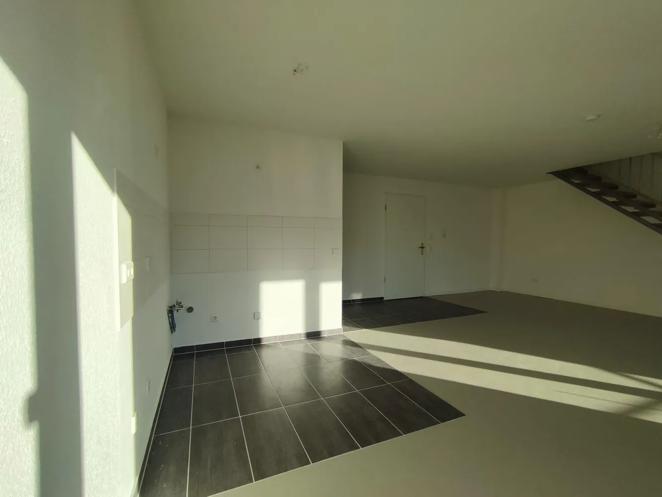 2 Zimmer Wohnung mit 81 m² in Köln – Bild 6