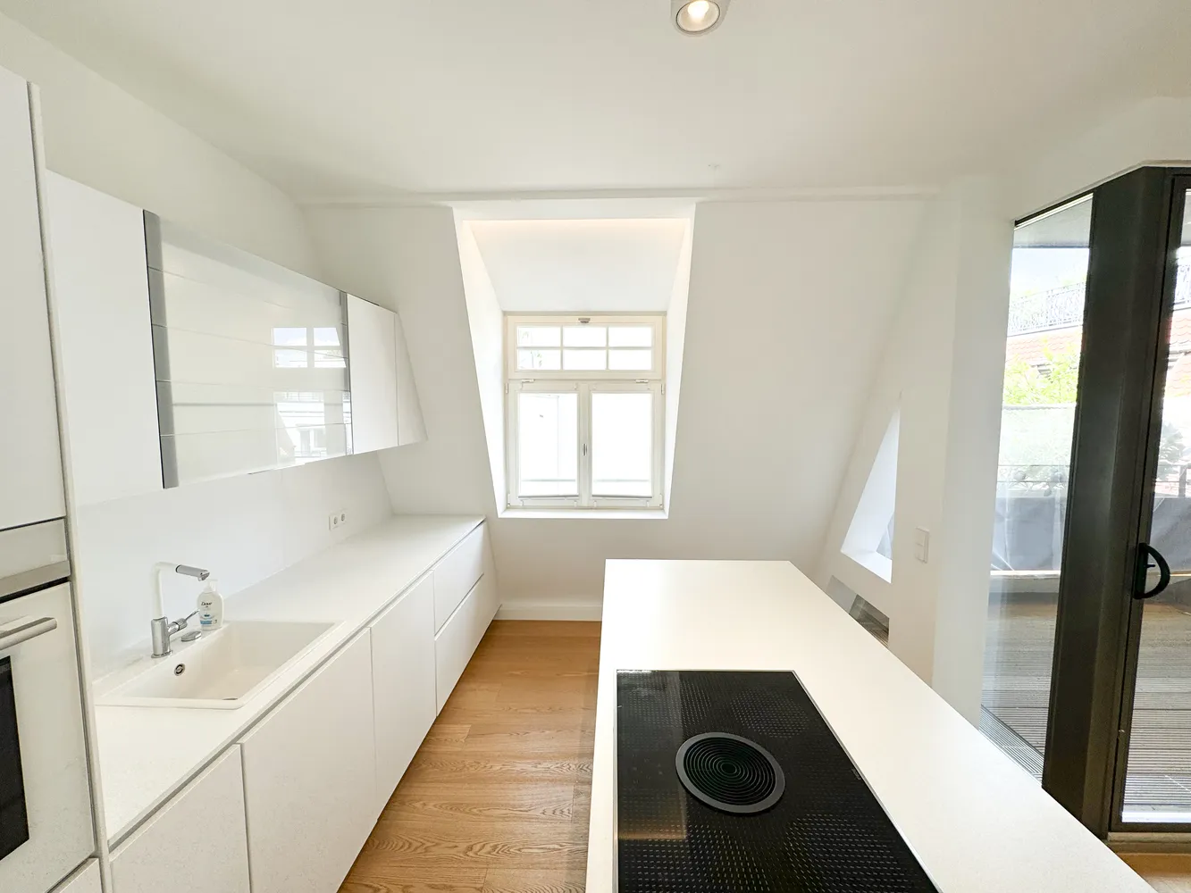 4 room apartment with 152 m² in Munich – Photo 4