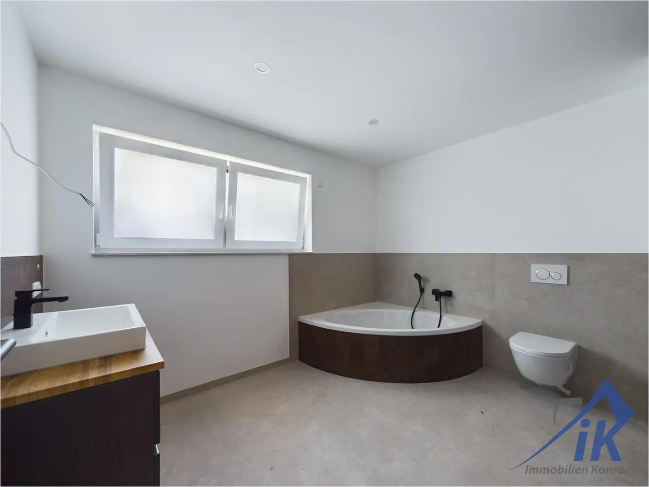 7 Zimmer Haus mit 233 m² in Kaiserslautern – Bild 12