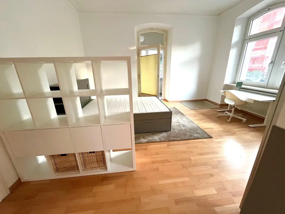 2 Zimmer Wohnung mit 30 m² in Freiburg im Breisgau – Bild 2