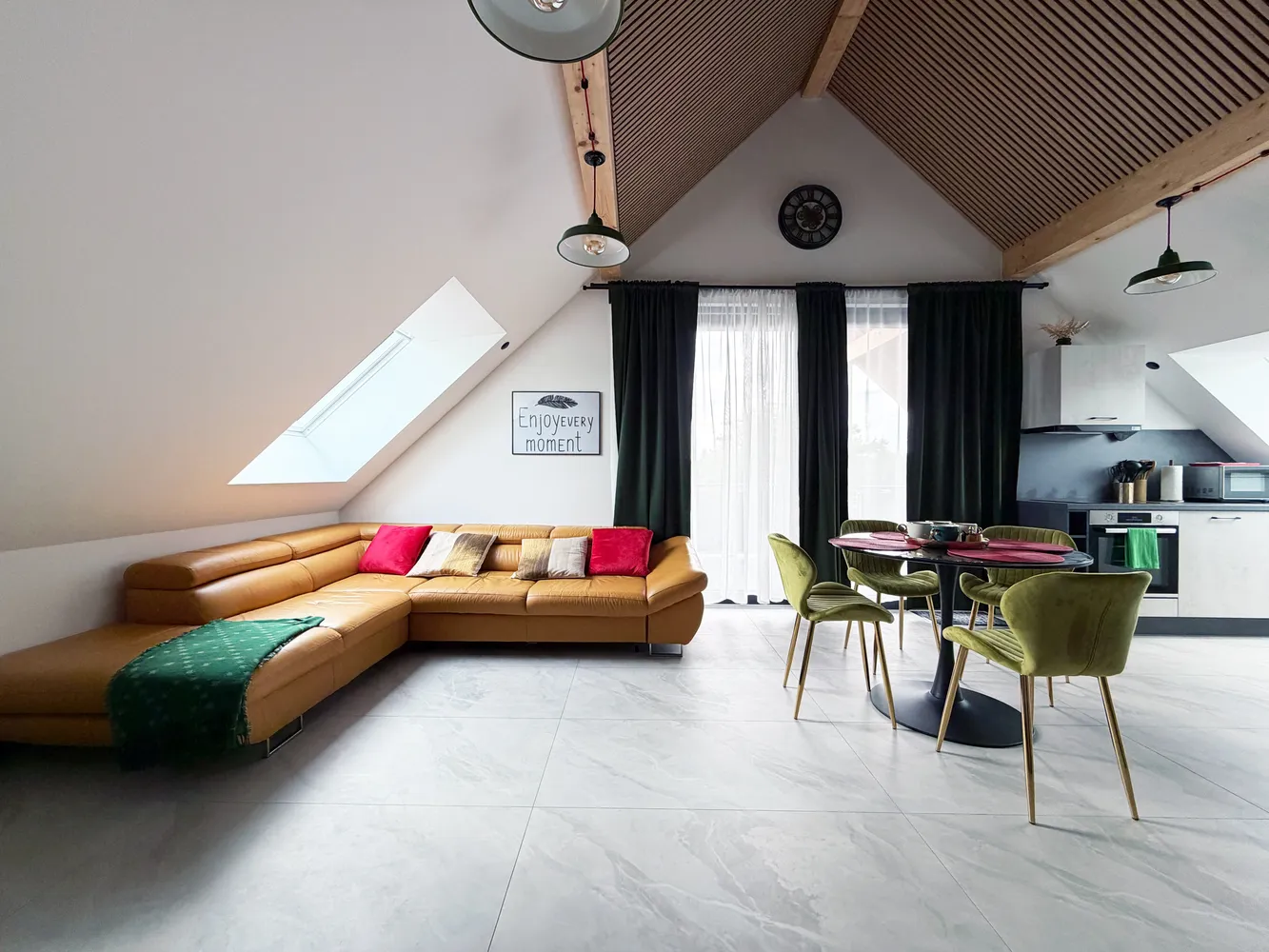 2 Zimmer Wohnung mit 52 m² in Köln – Bild 4
