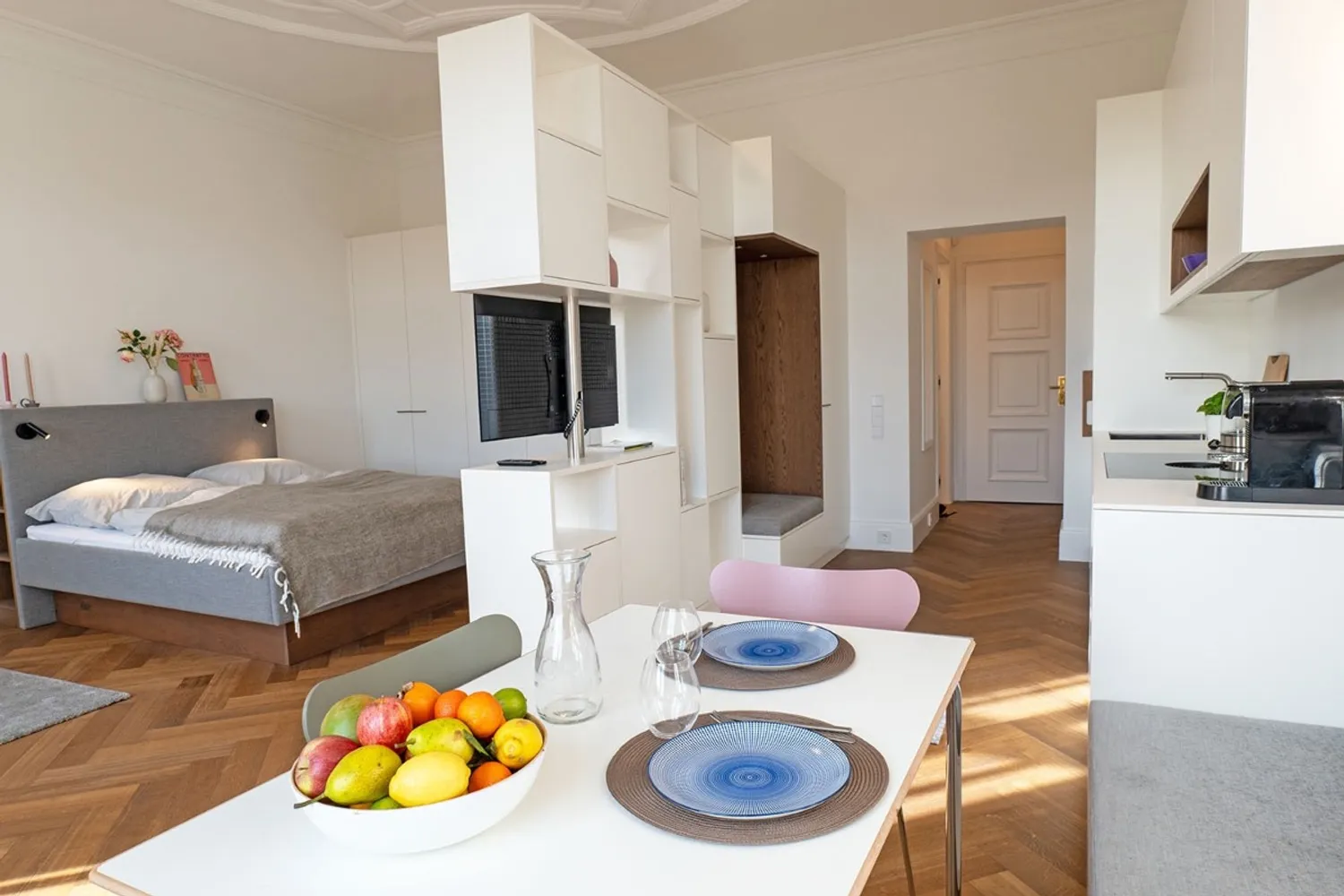 1 room apartment with 46 m² in Munich – Photo 4