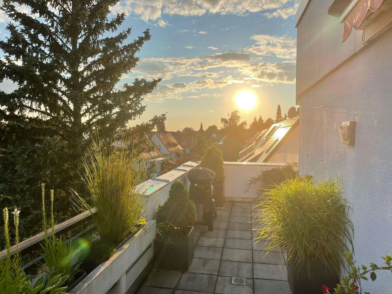 3 Zimmer Wohnung mit 93 m² in München – Bild 3