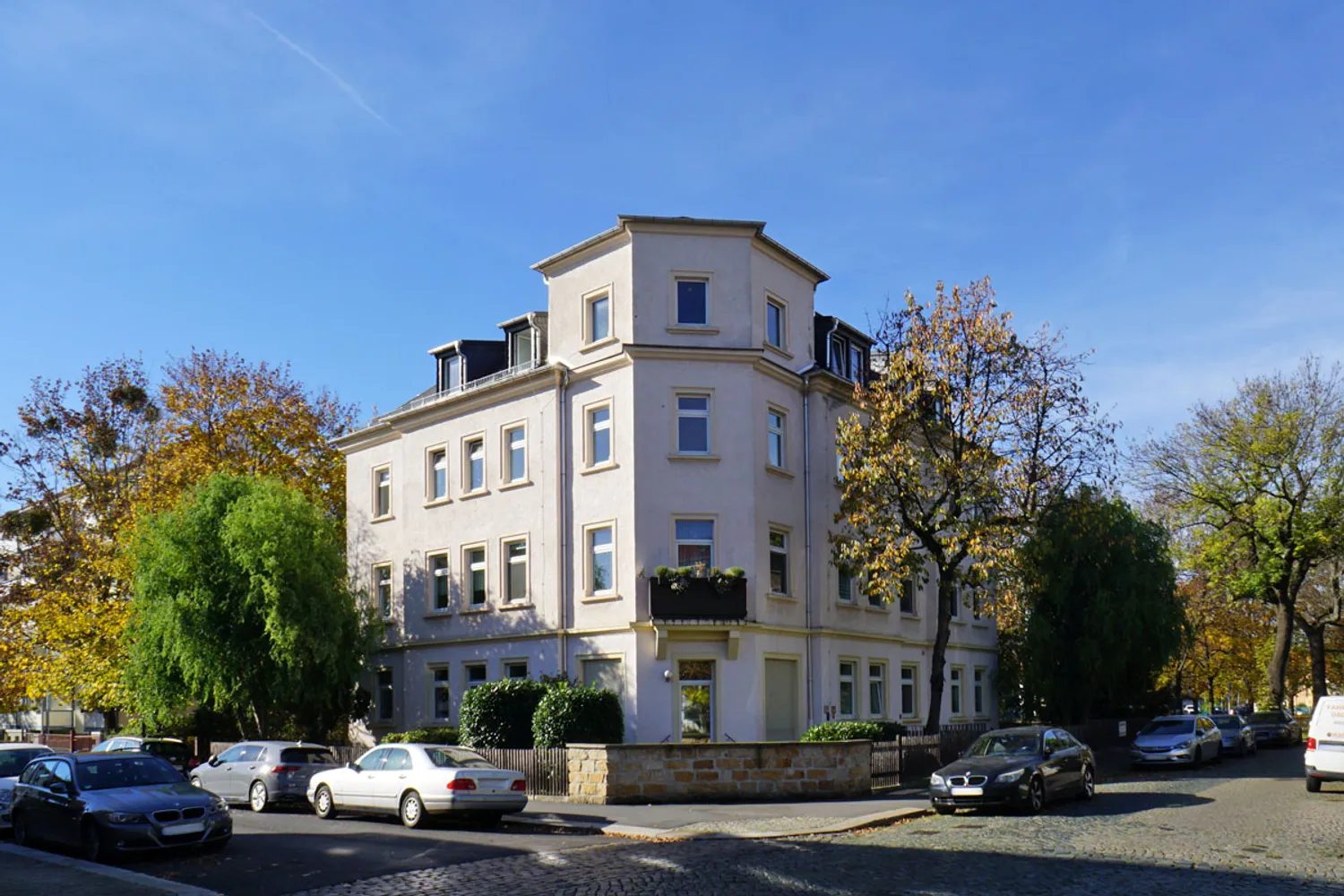 3 Zimmer Wohnung mit 77 m² in Dresden – Bild 1