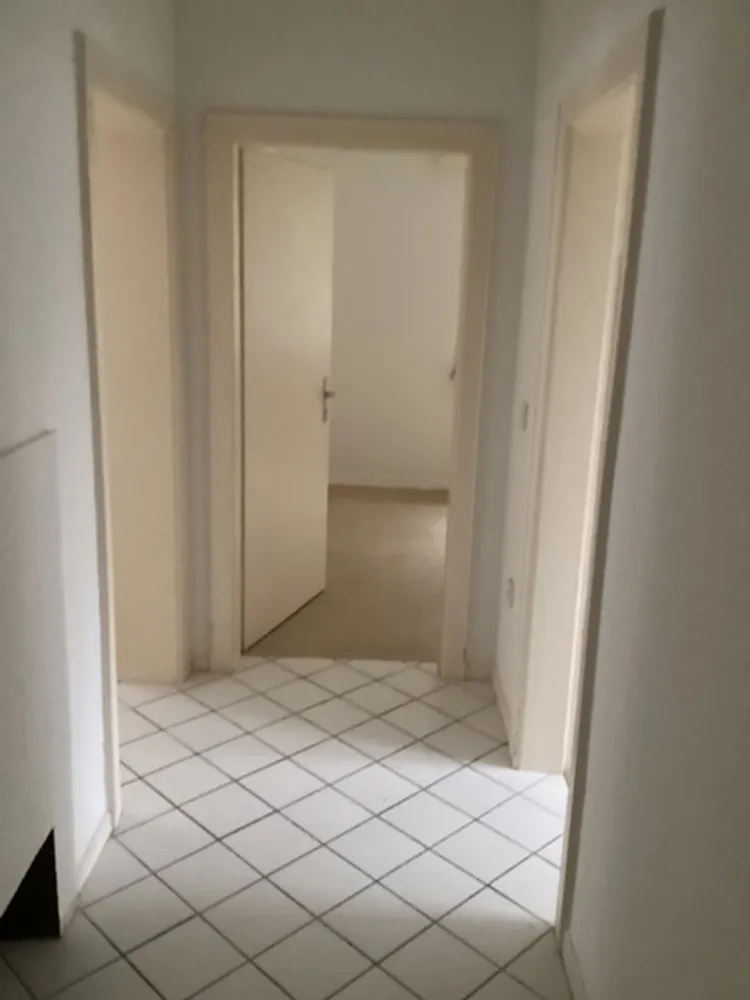 4 Zimmer Wohnung mit 66 m² in Wiesbaden – Bild 7
