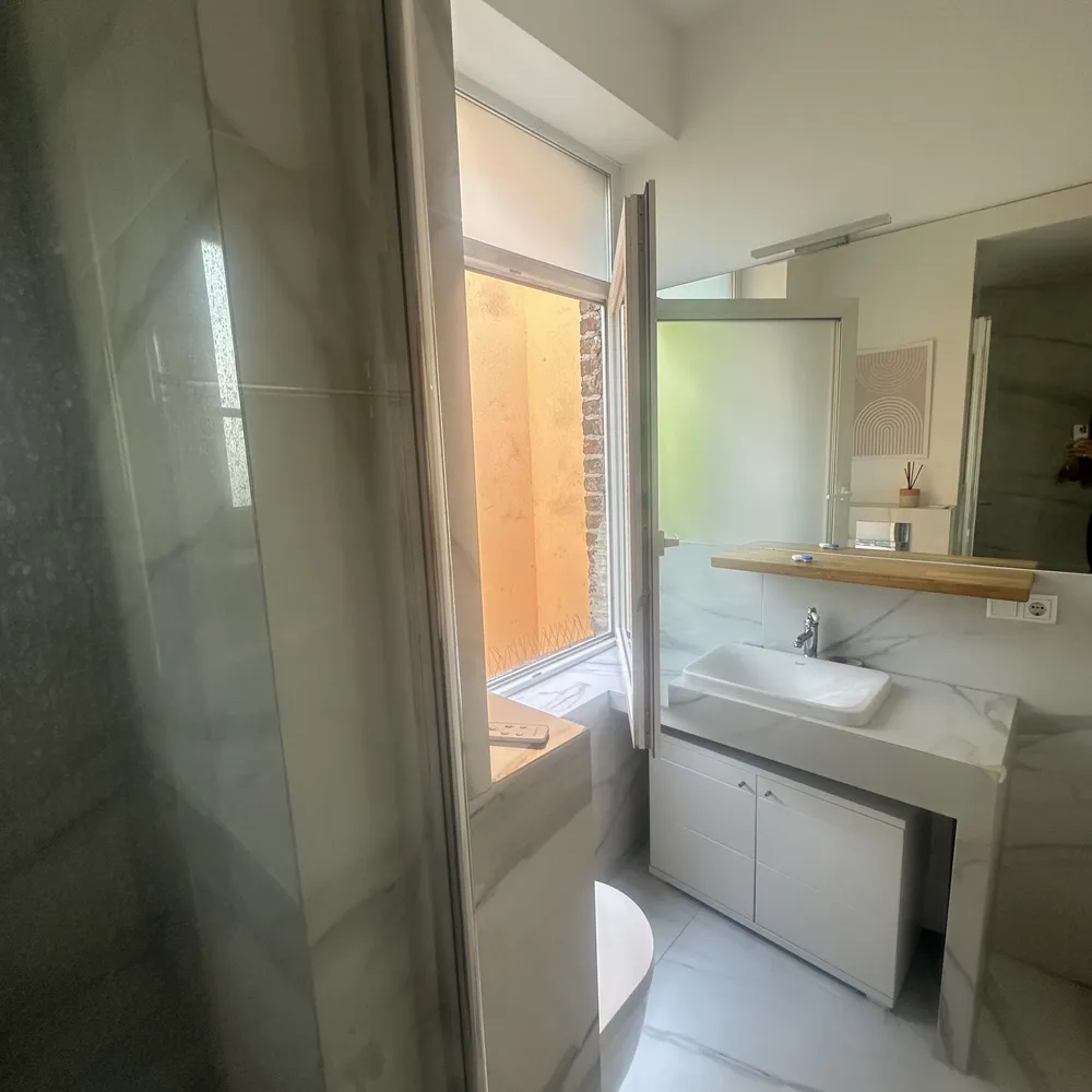 1 room apartment with 33 m² in Cologne – Photo 11