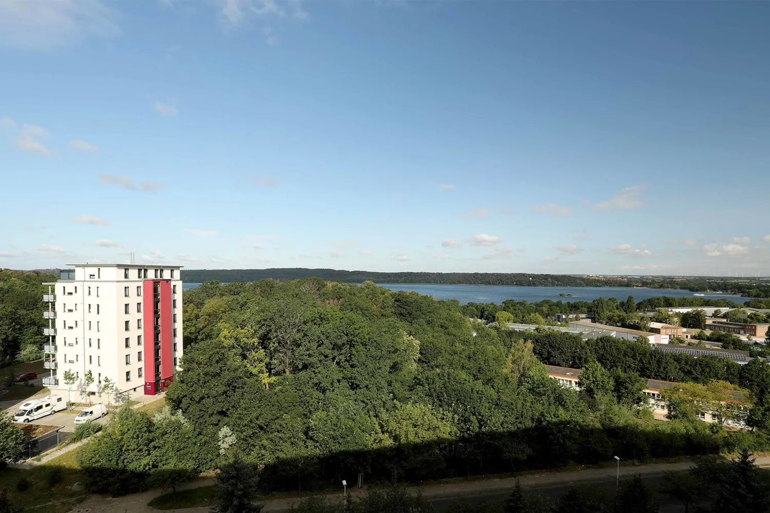 1 Zimmer Wohnung mit 37 m² in Neubrandenburg – Bild 2