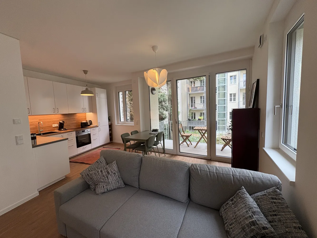 2 Zimmer Wohnung mit 65 m² in Berlin – Bild 4