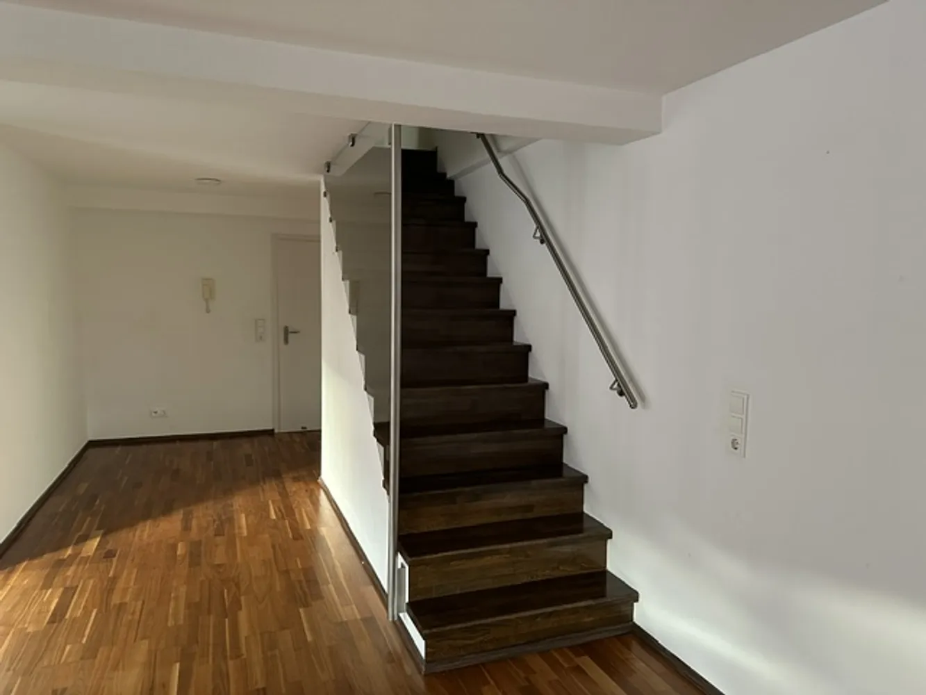 2 Zimmer Wohnung mit 100 m² in Mosbach – Bild 2