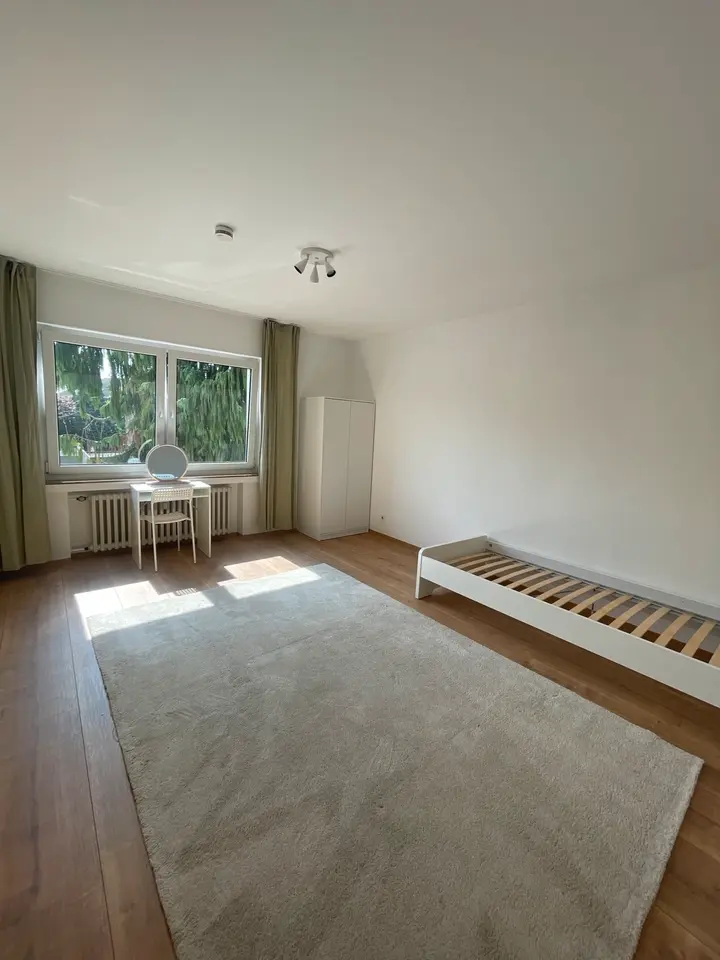 WG-Zimmer mit 86 m² in Frechen – Bild 1