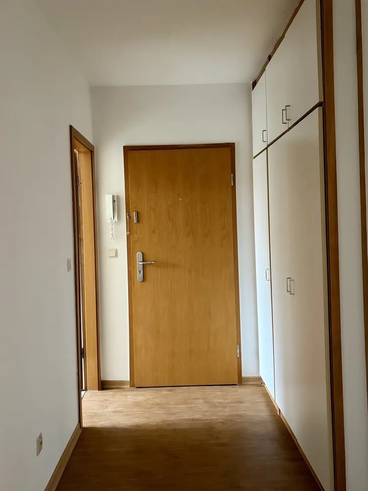 2 Zimmer Wohnung mit 60 m² in Lübeck – Bild 3