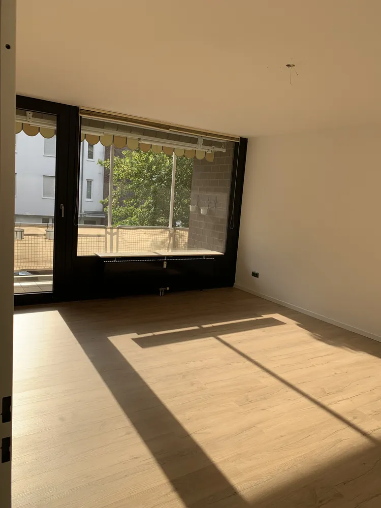 2 Zimmer Wohnung mit 67 m² in Düsseldorf – Bild 3