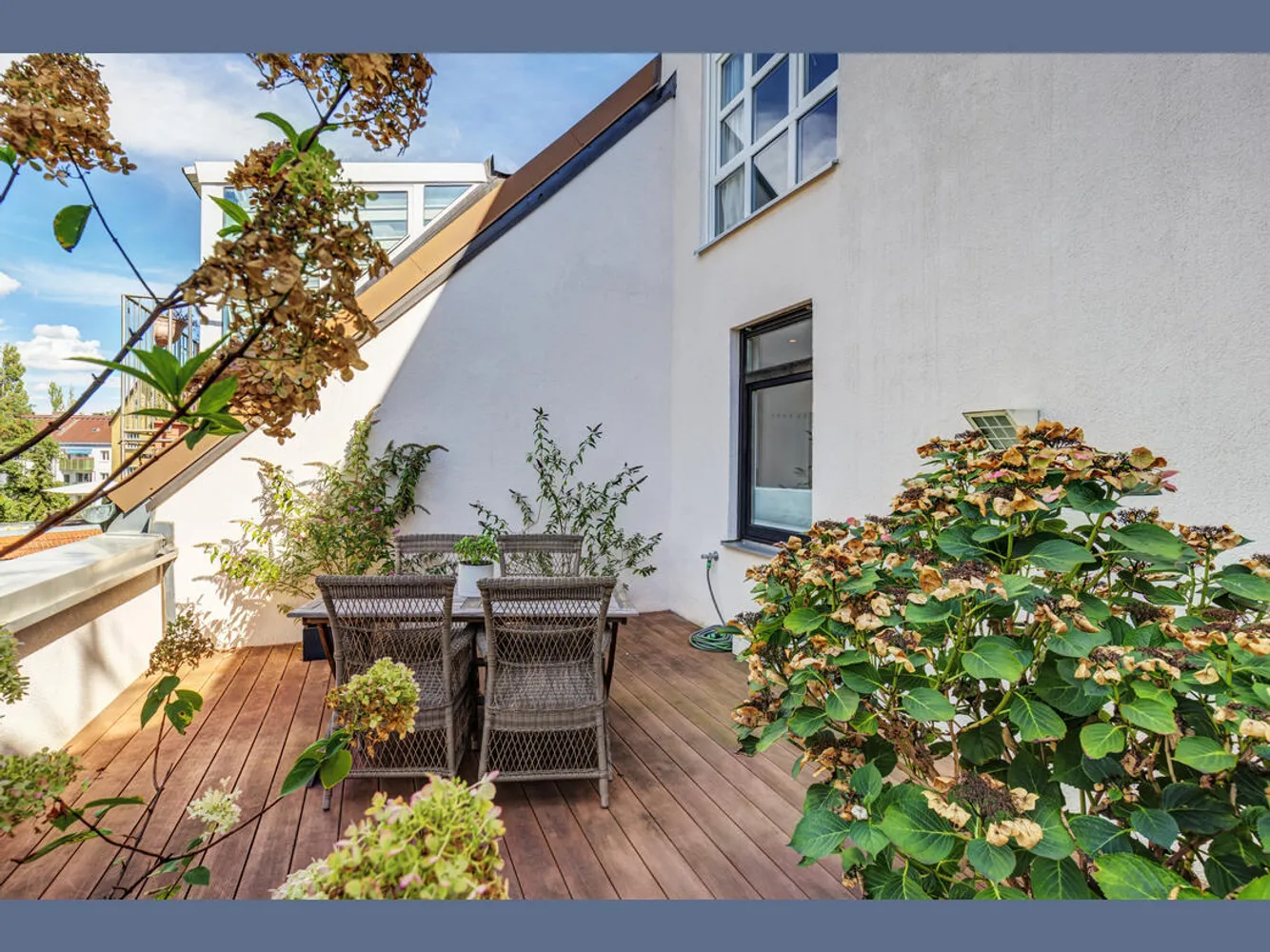 2 Zimmer Wohnung mit 90 m² in München – Bild 2