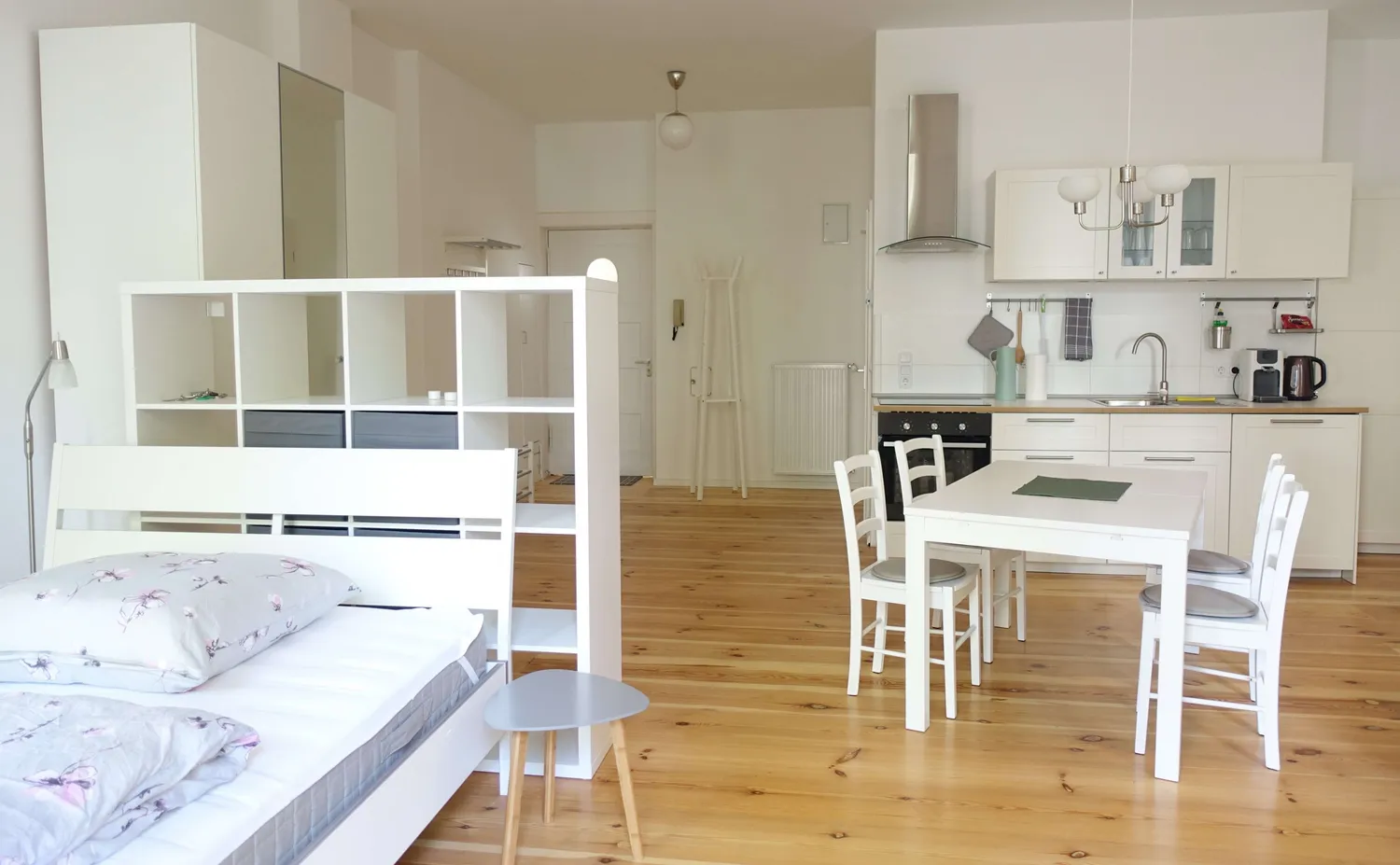 1 Zimmer Wohnung mit 64 m² in Berlin – Bild 4