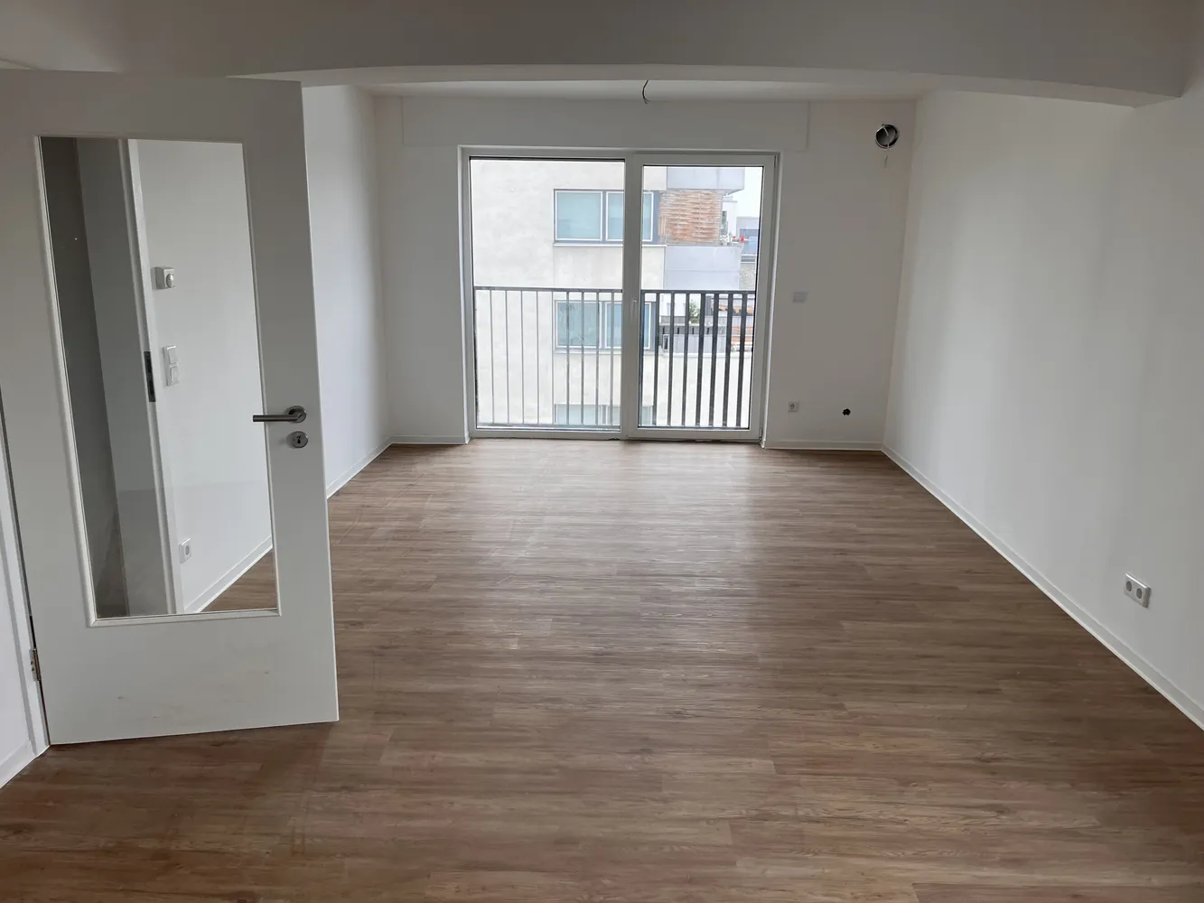 2 room apartment with 64 m² in Frankfurt am Main – Photo 1