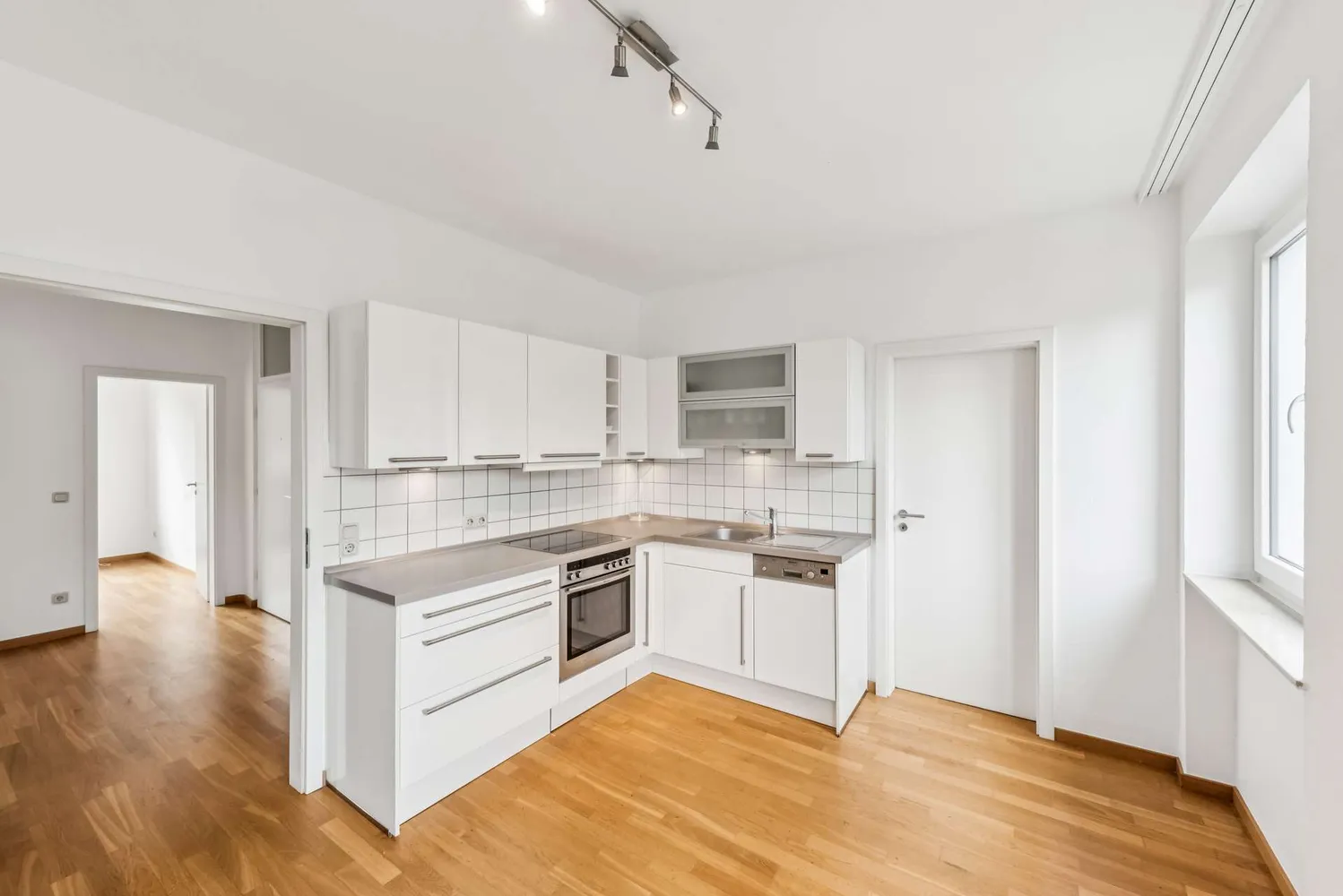 5 Zimmer Wohnung mit 150 m² in Saarbrücken – Bild 5