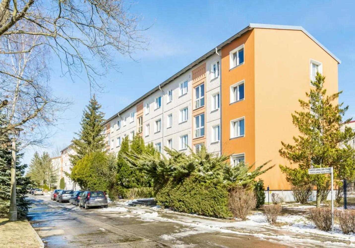 2 Zimmer Wohnung mit 47 m² in Hoyerswerda – Bild 1