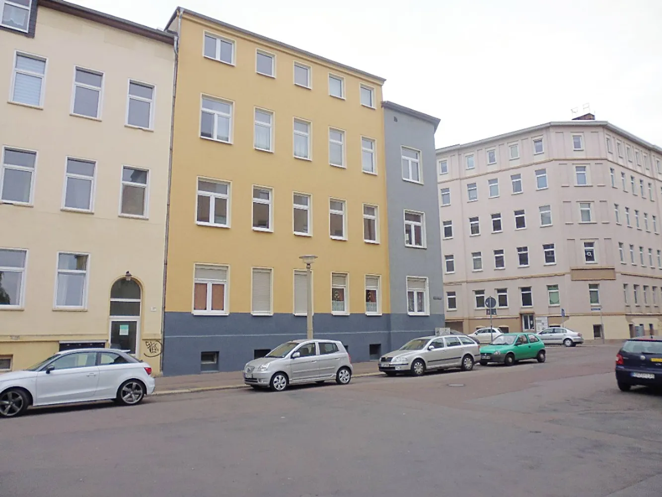2 Zimmer Wohnung mit 42 m² in Halle (Saale) – Bild 1