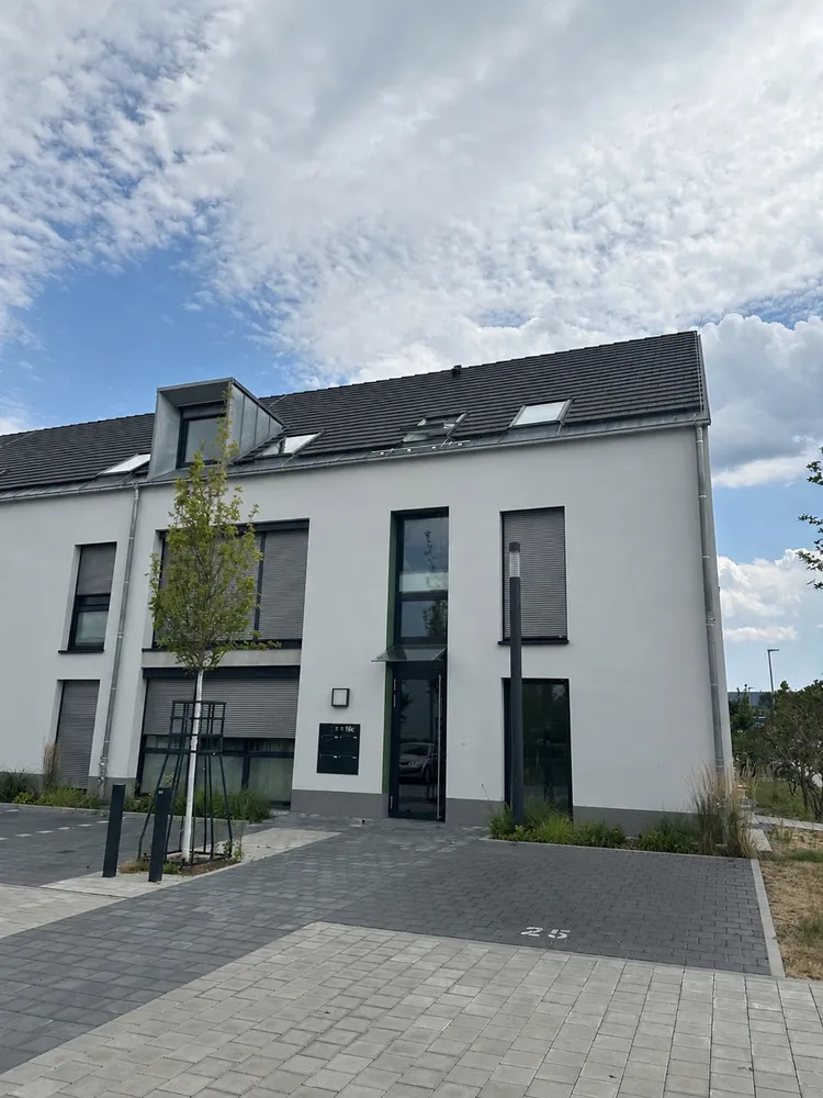 5 Zimmer Wohnung mit 108 m² in Karlsruhe – Bild 1
