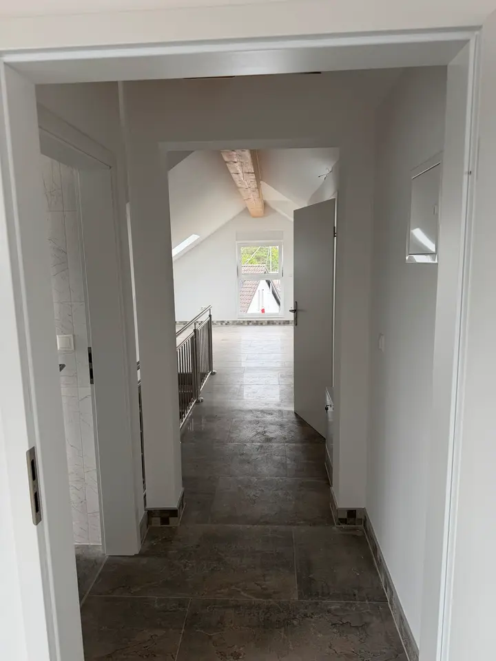 5 Zimmer Wohnung mit 140 m² in Brühl – Bild 3