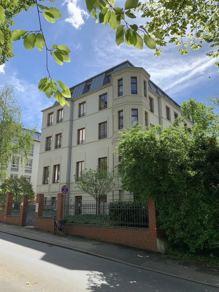 3 Zimmer Wohnung mit 96 m² in Wiesbaden – Bild 1