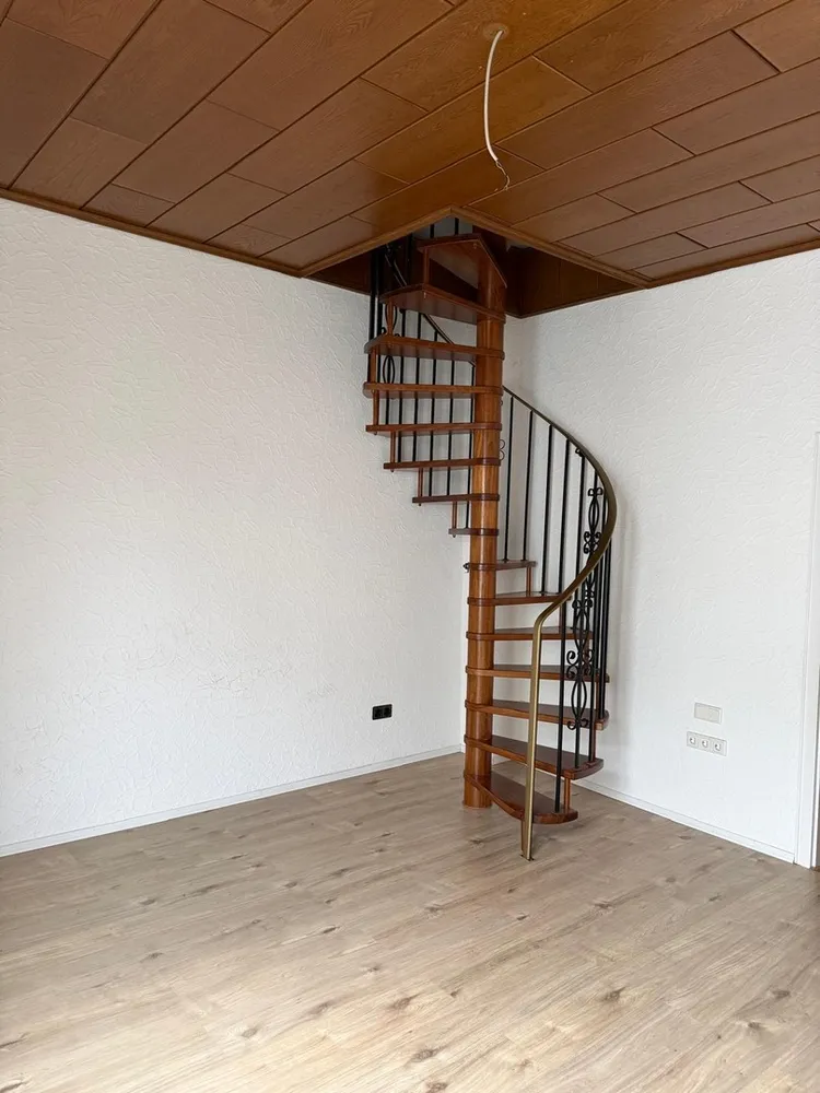 4 Zimmer Wohnung mit 110 m² in Solingen – Bild 2