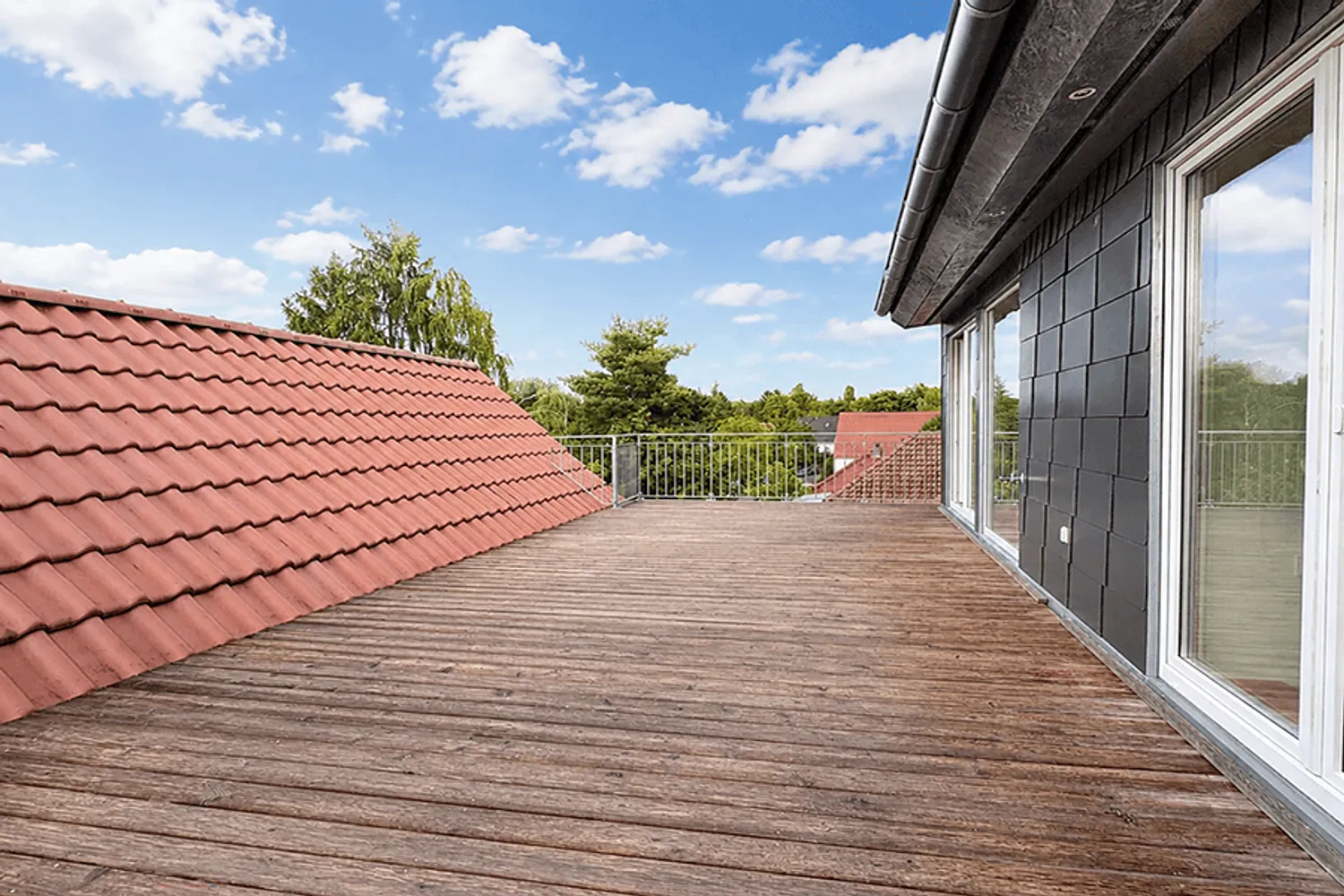 3 Zimmer Wohnung mit 140 m² in Berlin – Bild 1