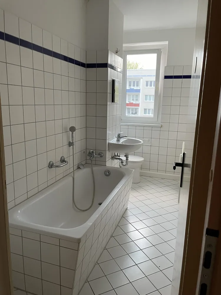 2 Zimmer Wohnung mit 50 m² in Halle (Saale) – Bild 3