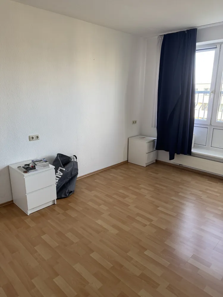 2 Zimmer Wohnung mit 75 m² in Berlin – Bild 2