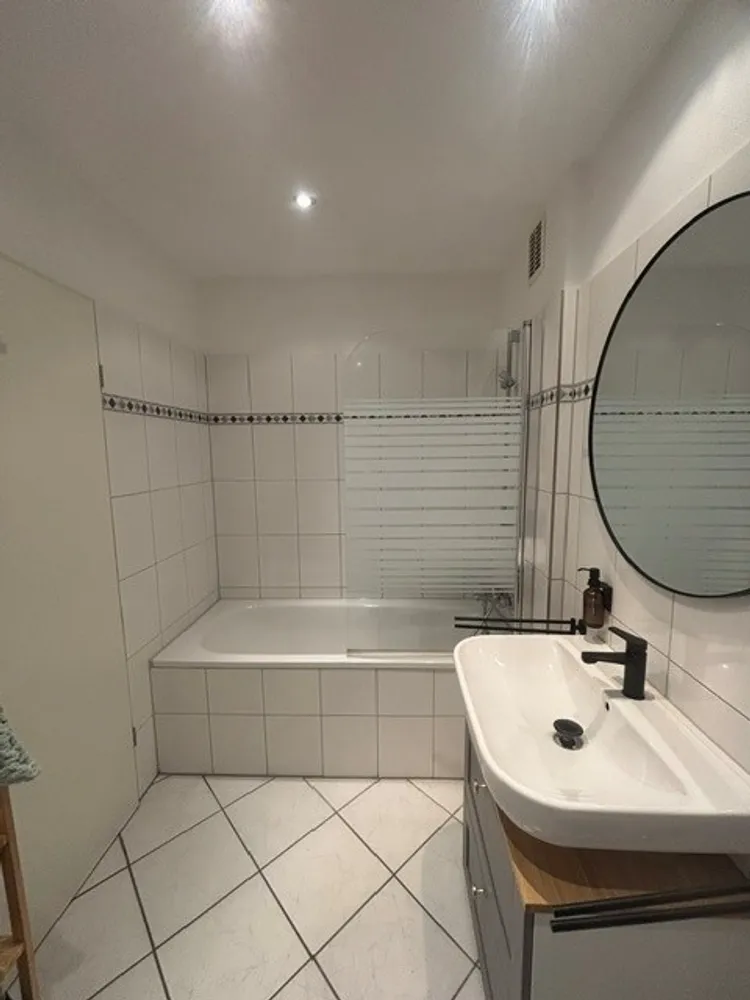 2 Zimmer Wohnung mit 67 m² in Düsseldorf – Bild 5