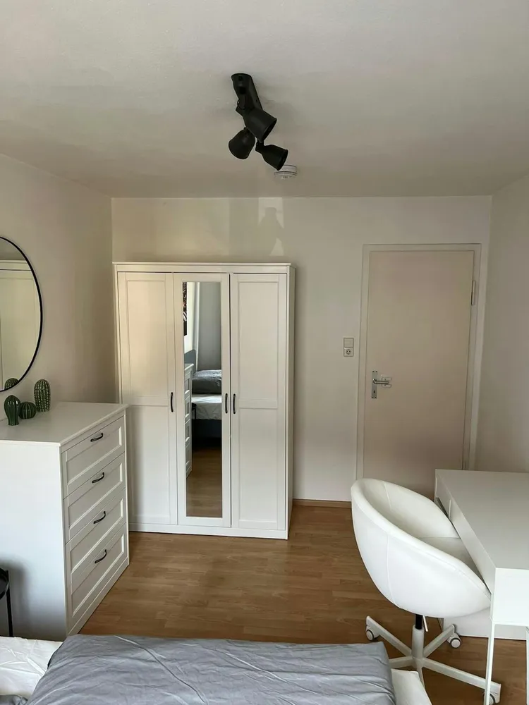 WG-Zimmer mit 20 m² in Stuttgart – Bild 2