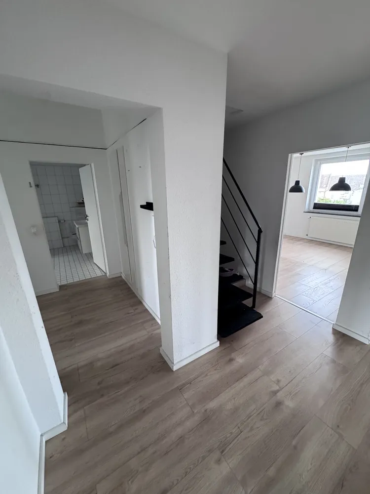 4 Zimmer Wohnung mit 120 m² in Neuss – Bild 5