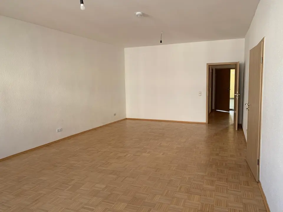 3 Zimmer Wohnung mit 127 m² in Hof – Bild 2