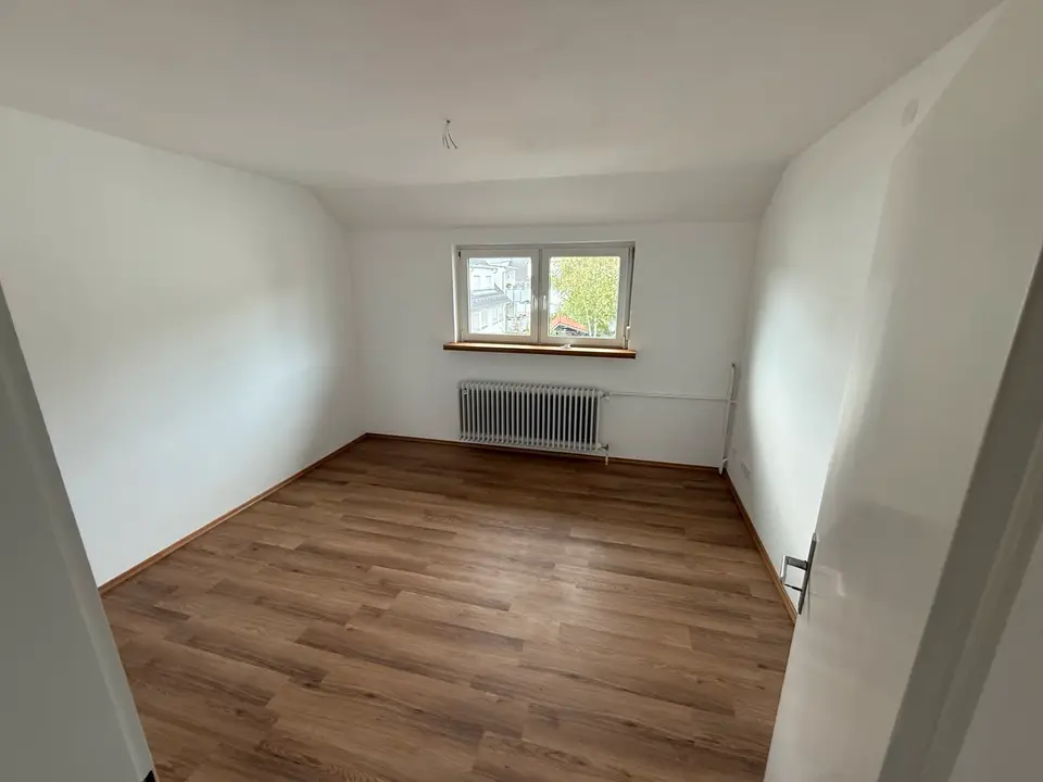3 Zimmer Wohnung mit 60 m² in Metzingen – Bild 3