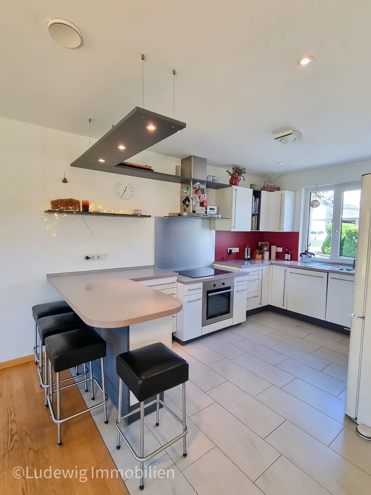 6 Zimmer Haus mit 238 m² in Göttingen – Bild 1