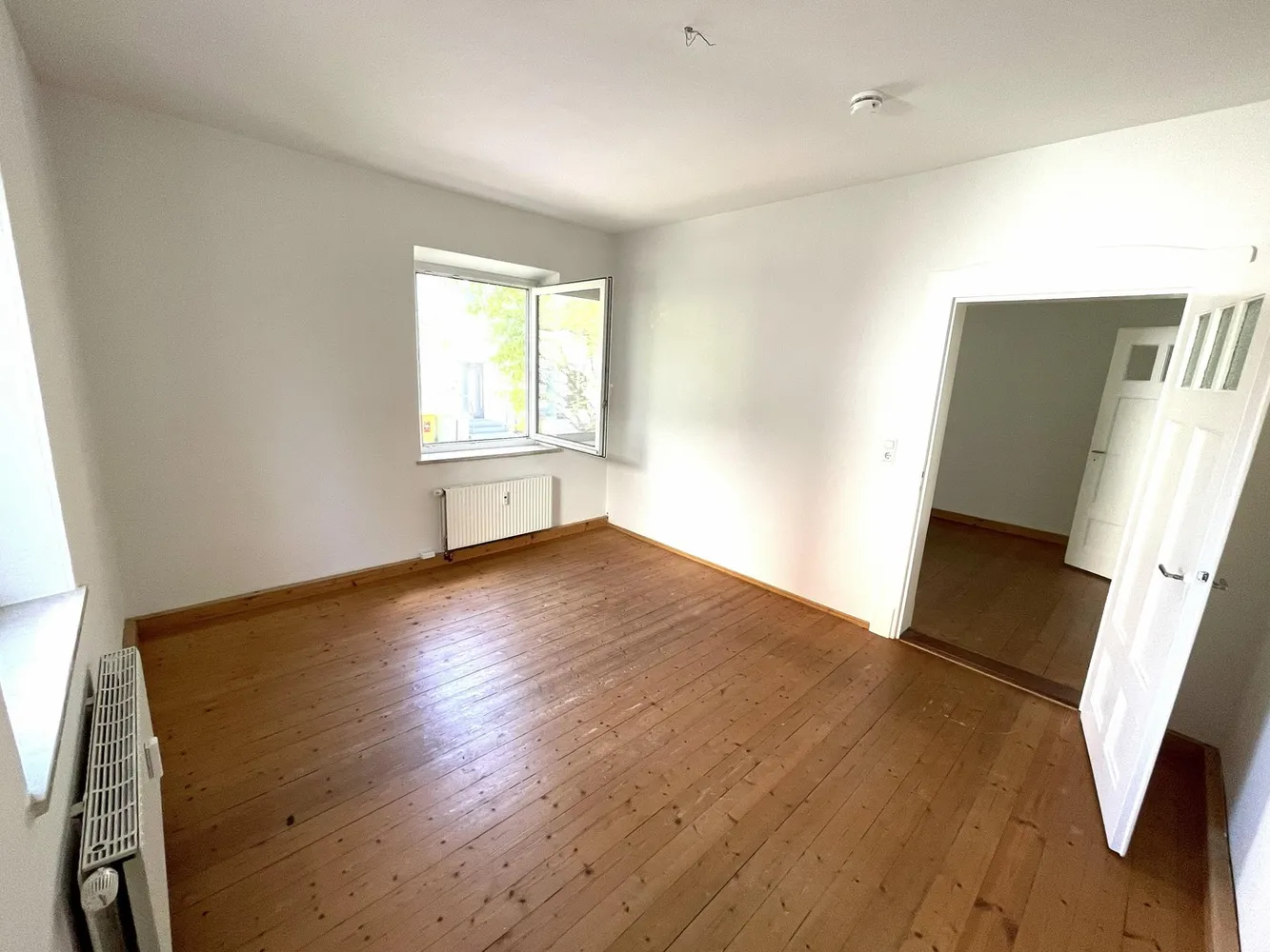 3 Zimmer Wohnung mit 70 m² in Augsburg – Bild 2