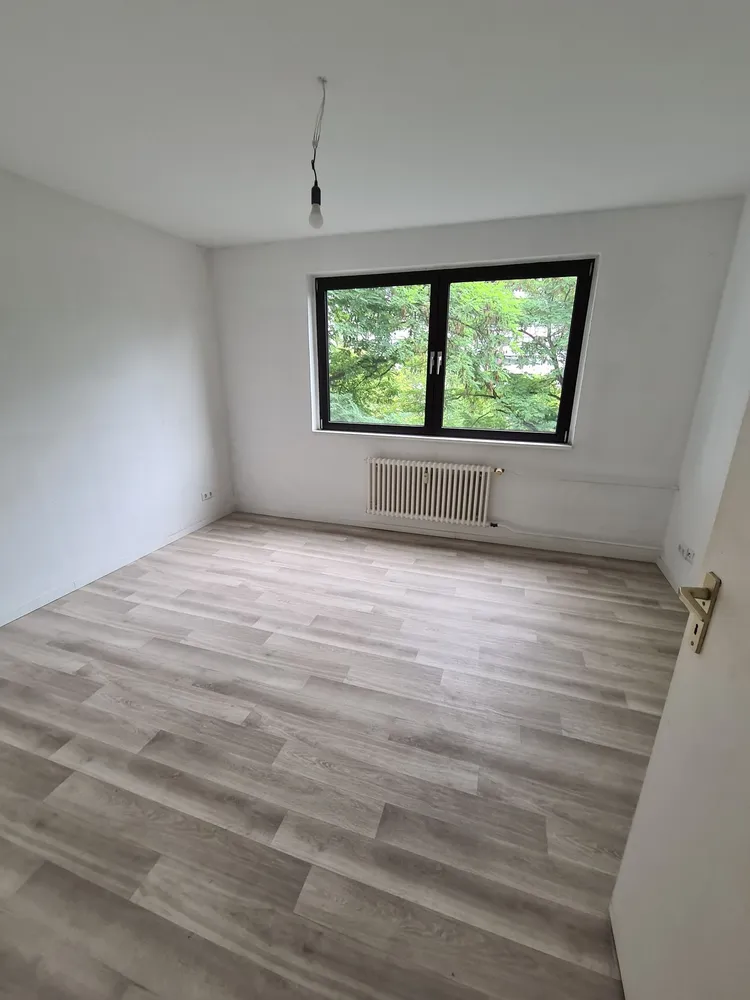 4 Zimmer Wohnung mit 99 m² in Berlin – Bild 3