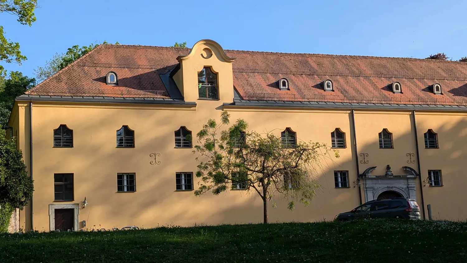 3 Zimmer Wohnung mit 133 m² in Regensburg – Bild 1