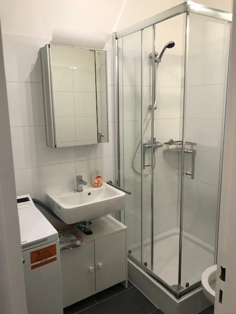 1 room apartment with 32 m² in Berlin – Photo 6